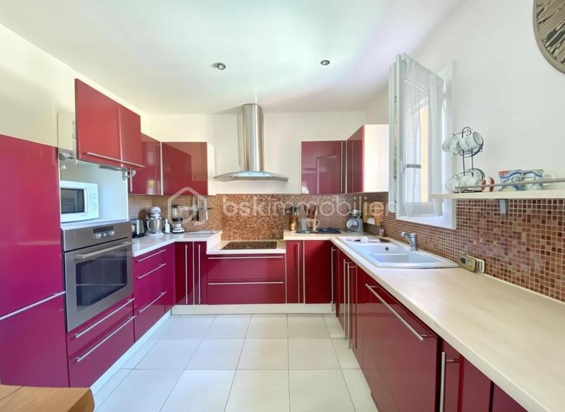 Maison - 150 m² - 7 pièces