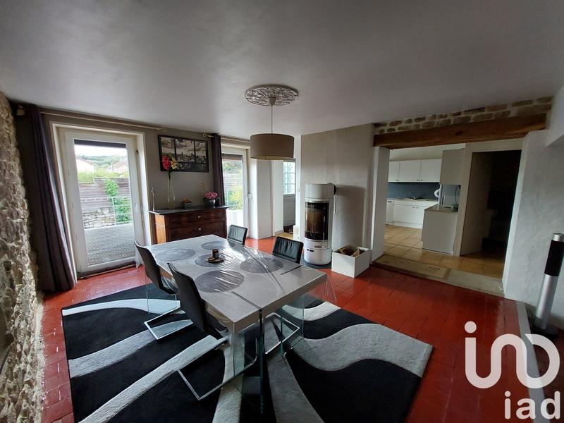 Maison - 214 m² - 8 pièces