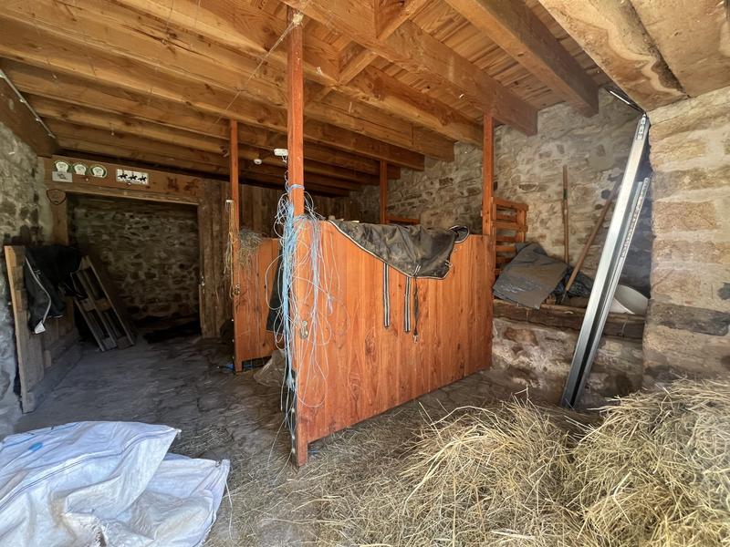 Maison - 251 m² - 7 pièces