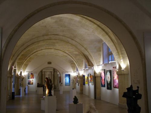 Cour Mably et Salle Capitulaire