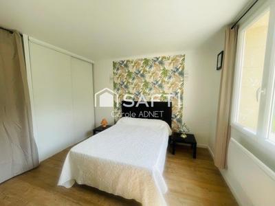 Maison - 200 m² - 7 pièces