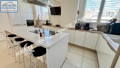 Maison - 138 m² - 5 pièces