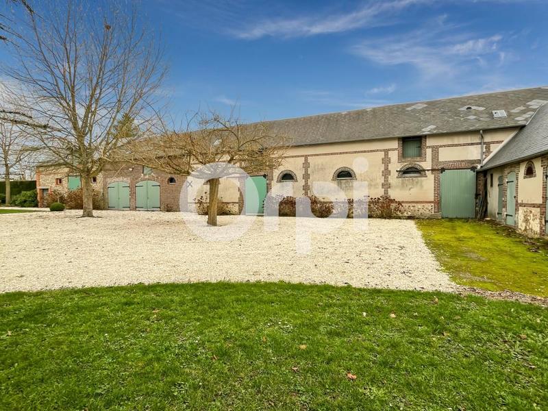 Propriété - 236 m² - 6 pièces