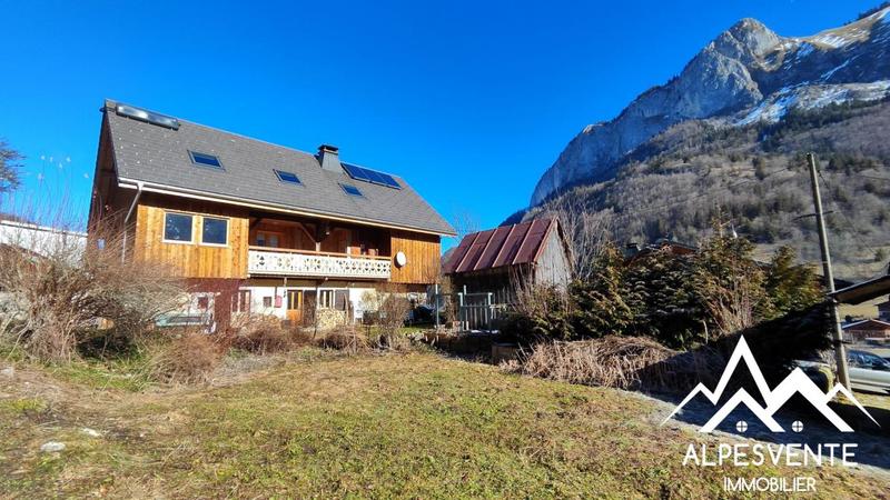 Maison ancienne - 200 m² - 9 pièces