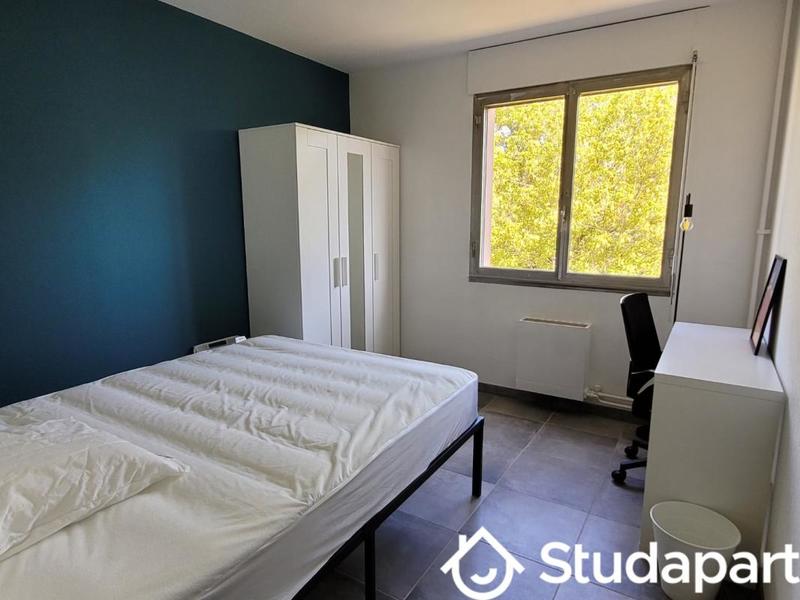 Chambre - 11 m² - 1 pièce