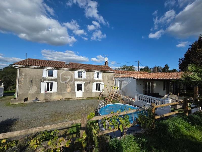 Maison en pierre - 188 m² - 7 pièces