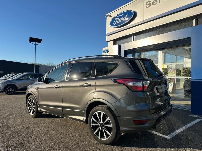 Ford Kuga 1.5 Tdci - 120 Bv Powershif 4x2 St-Line