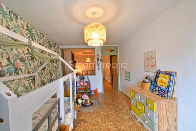 Maison - 200 m² - 6 pièces