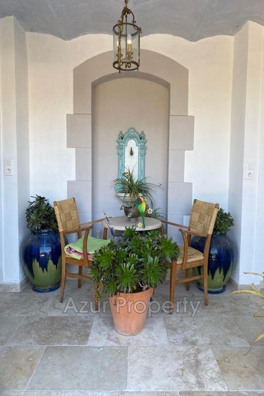 Maison de ville - 240 m² - 6 pièces