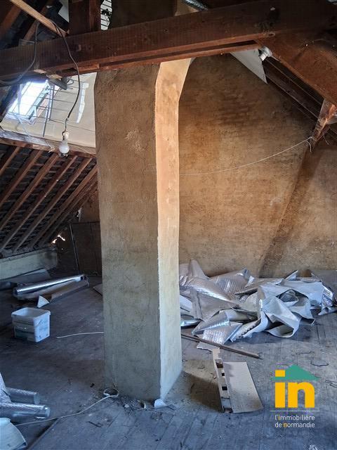 Appartement - 122 m² - 8 pièces