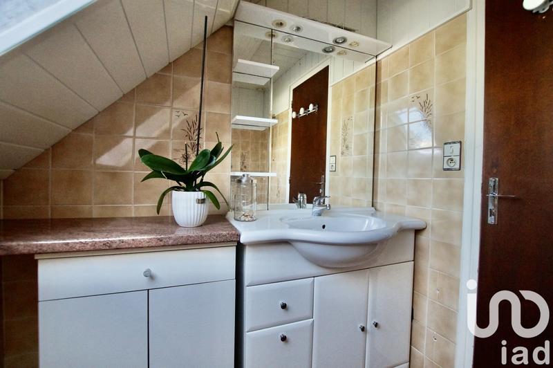 Maison - 94 m² - 6 pièces