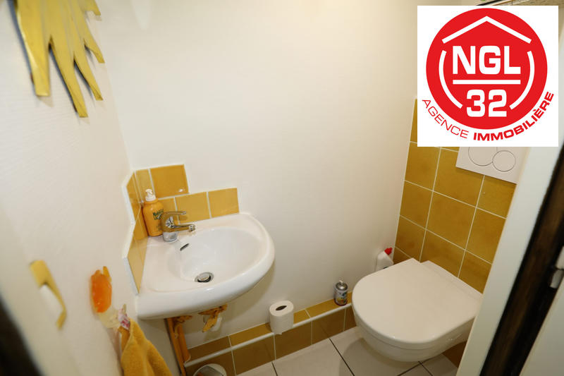 Maison - 96 m² - 5 pièces