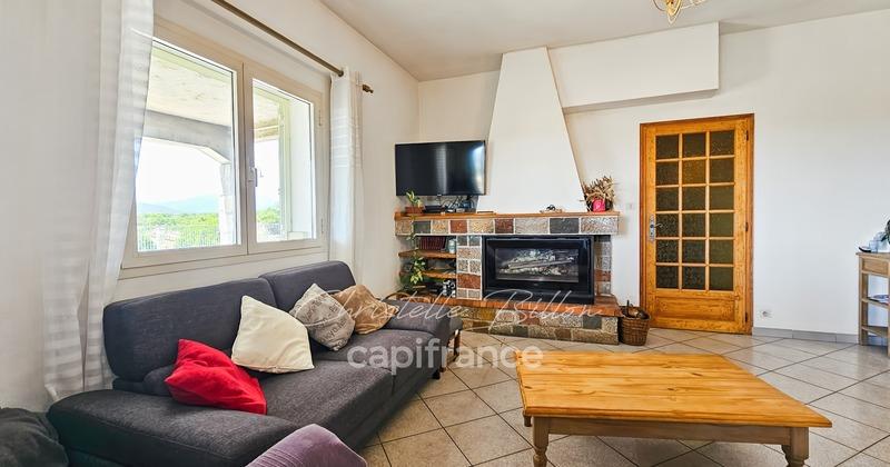 Villa - 246 m² - 10 pièces