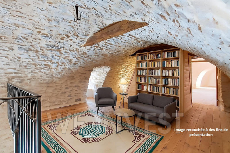 Propriété - 475 m²