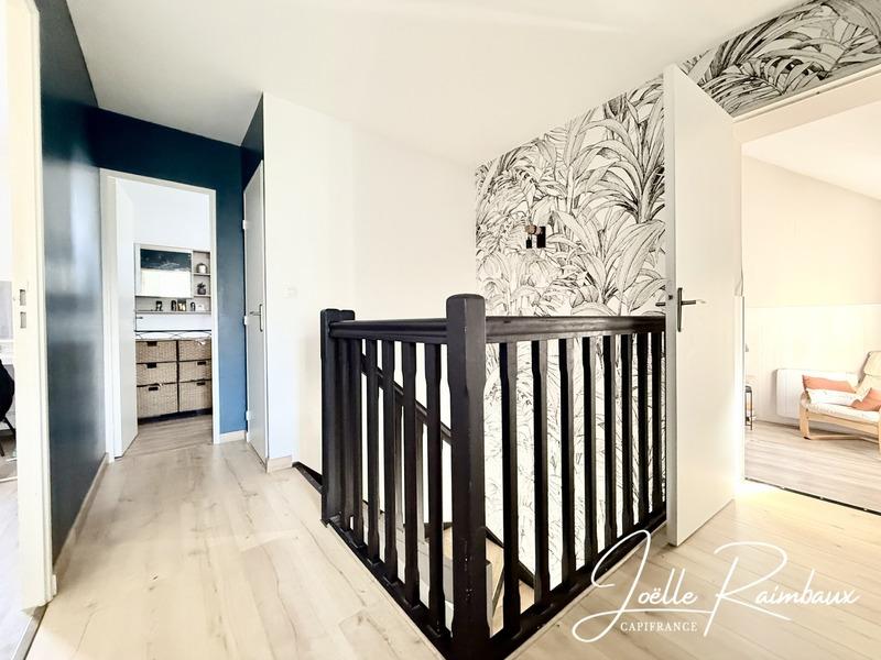 Maison - 90 m² - 5 pièces