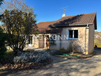 Maison - 105 m² - 6 pièces
