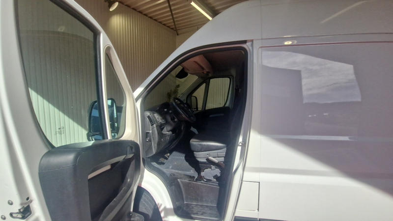 Peugeot Boxer Tole 330 L2h2 Bluehdi 120 Ss Asphalt