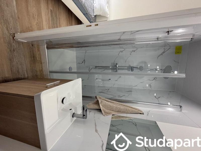 Chambre - 12 m² - 1 pièce