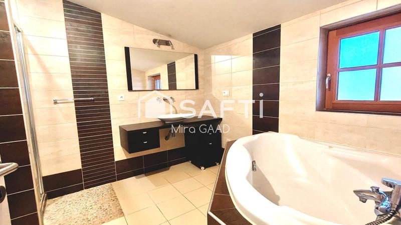 Maison - 130 m² - 5 pièces