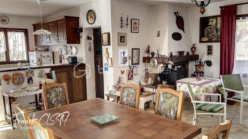 Maison traditionnelle - 102 m² - 4 pièces