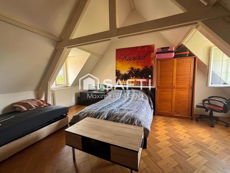 Maison - 260 m² - 6 pièces