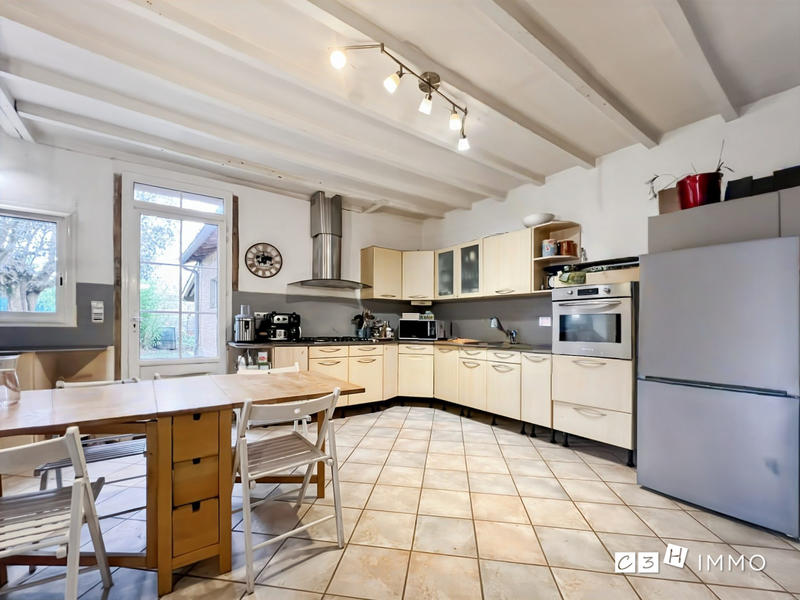 Maison ancienne - 195 m² - 5 pièces
