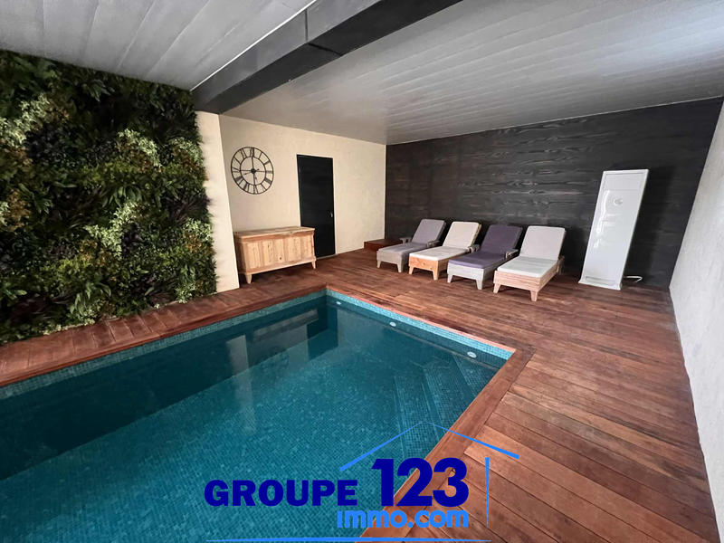 Maison - 160 m² - 6 pièces