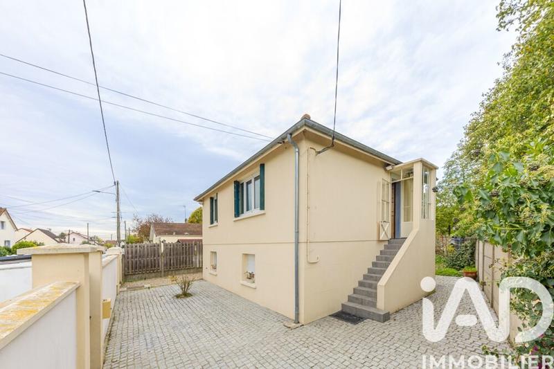 Maison - 90 m² - 6 pièces