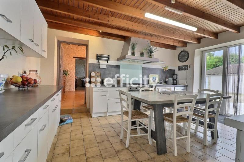 Maison - 170 m² - 6 pièces