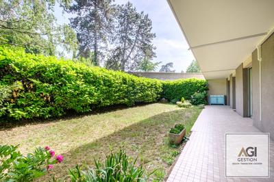 Appartement - 160 m² - 6 pièces