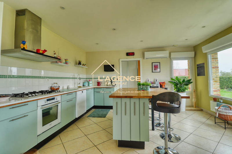 Maison - 185 m² - 6 pièces