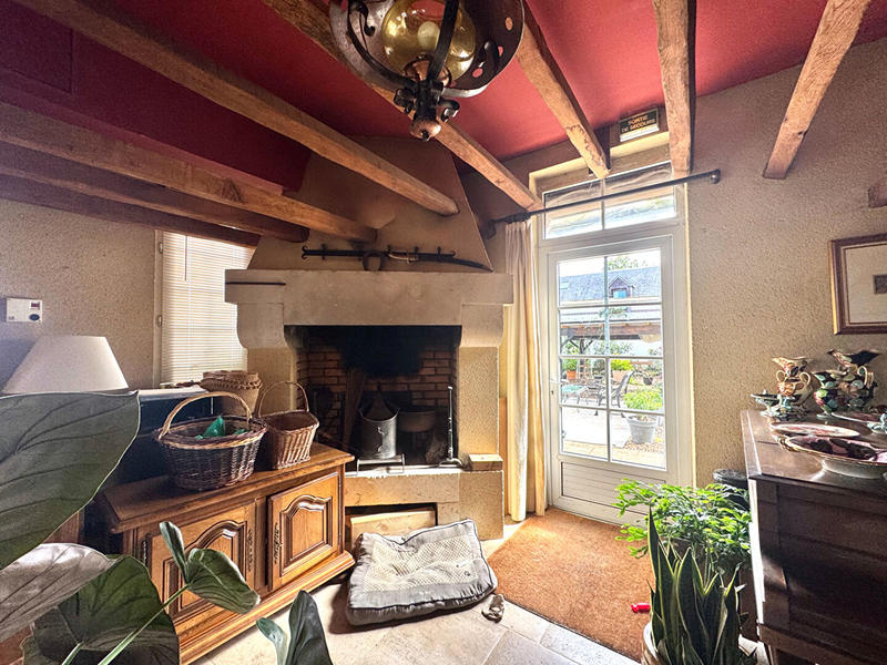 Demeure - 250 m² - 6 pièces