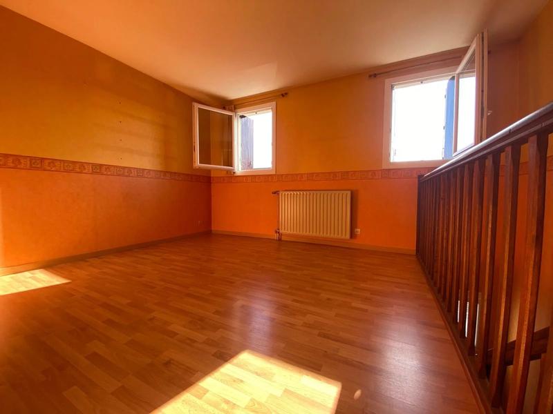 Maison - 102 m² - 4 pièces