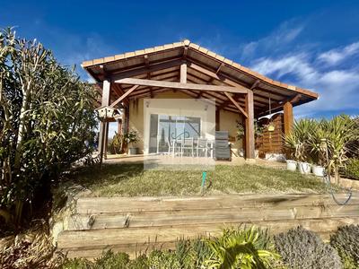 Maison - 140 m² - 5 pièces