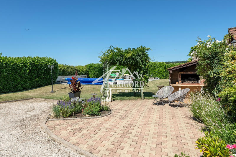 Maison traditionnelle - 145 m² - 6 pièces