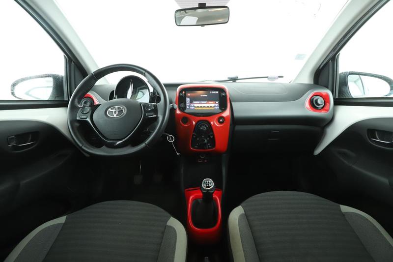 Toyota Aygo 1.0 Vvt-i X-Play 5p 72 ch