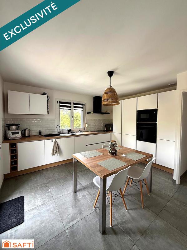 Maison - 108 m² - 4 pièces