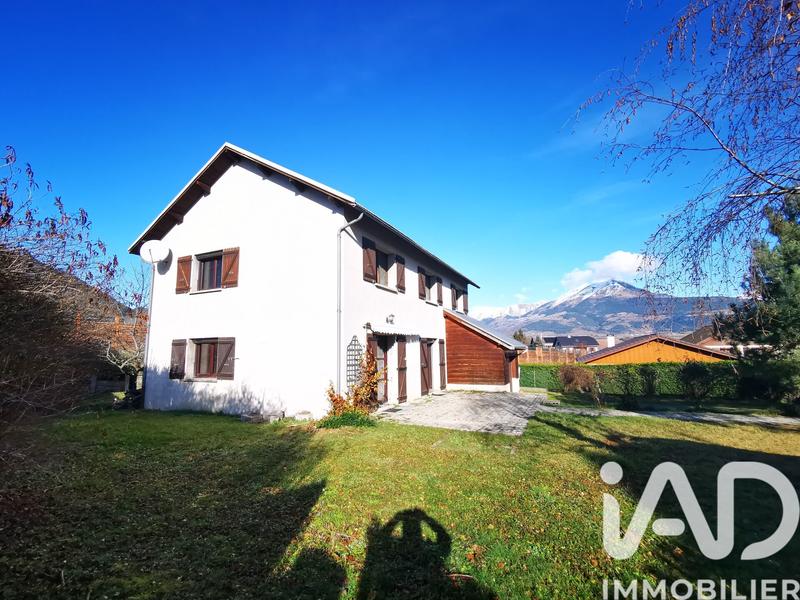 Maison - 140 m² - 7 pièces