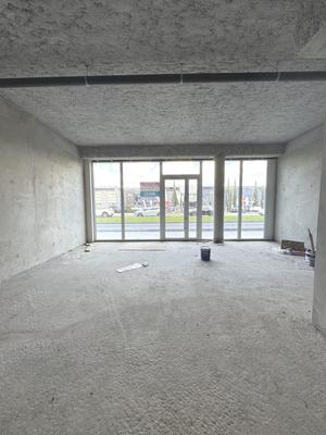 Local commercial - 111 m²