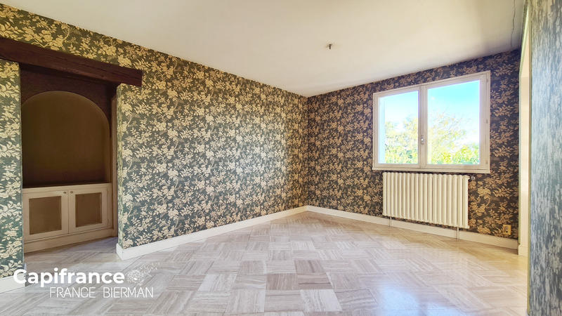Maison - 102 m² - 5 pièces