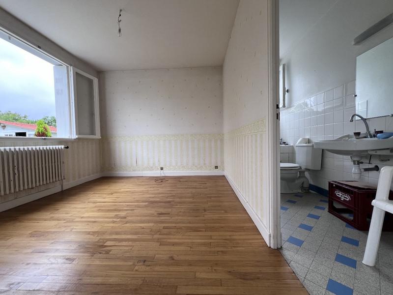 Maison - 174 m² - 7 pièces