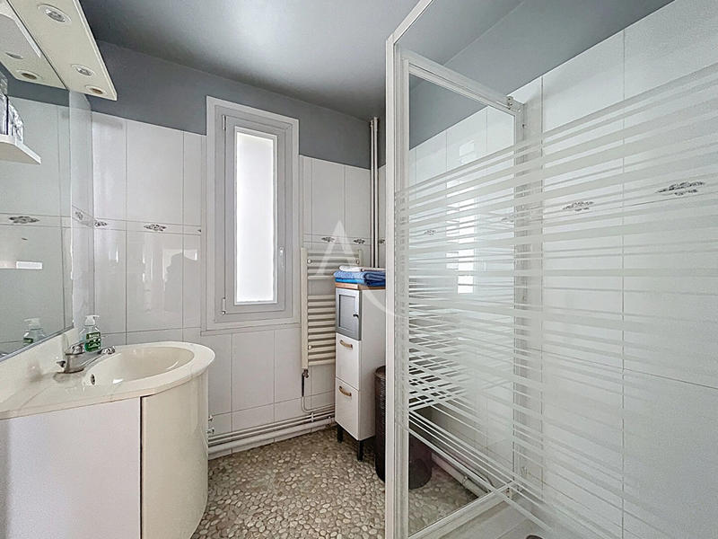 Appartement - 65 m² - 4 pièces