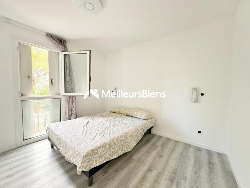 Appartement ancien - 80 m² - 4 pièces