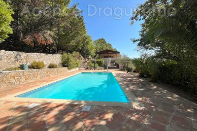 Villa - 157 m² - 7 pièces