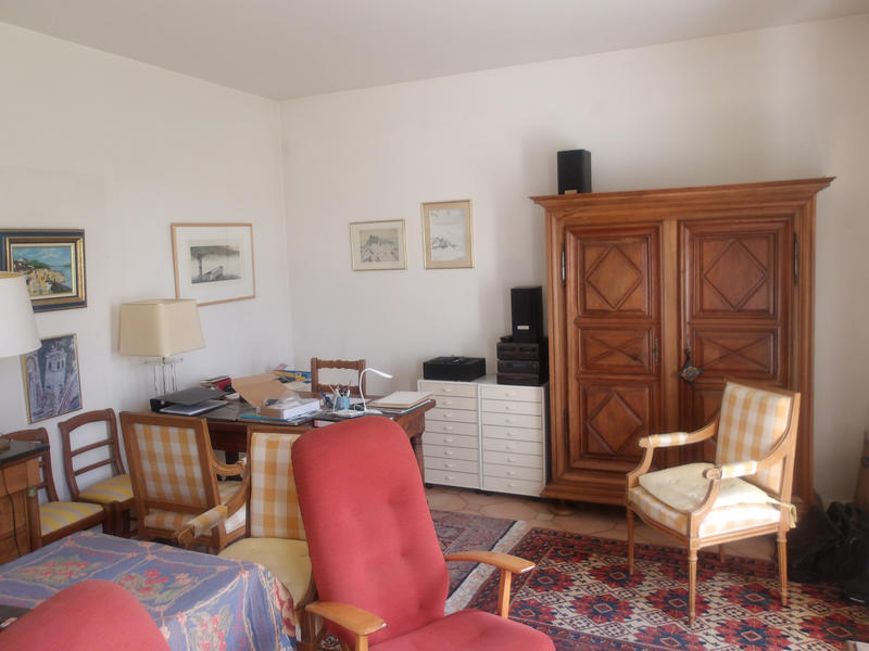 Propriété - 250 m² - 12 pièces