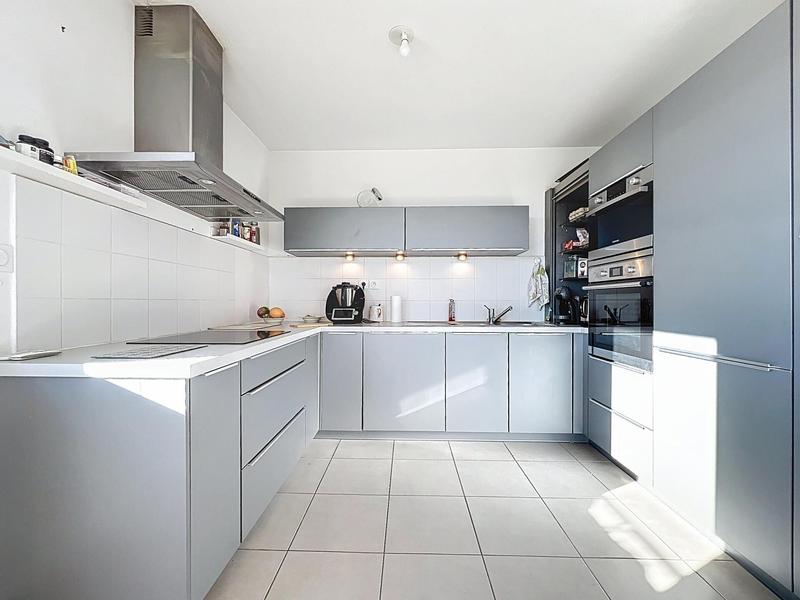 Appartement - 98 m² - 4 pièces