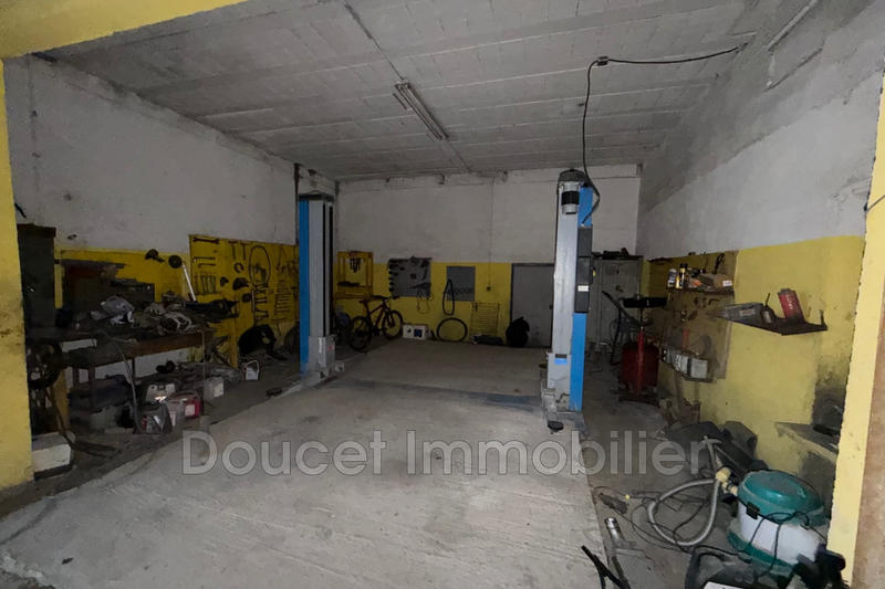 Local commercial - 1 000 m²