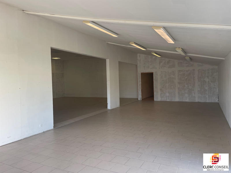Local d'activités - 780 m²