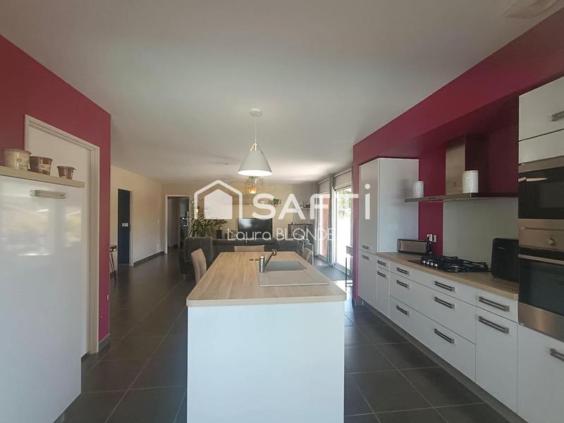 Maison - 145 m² - 6 pièces