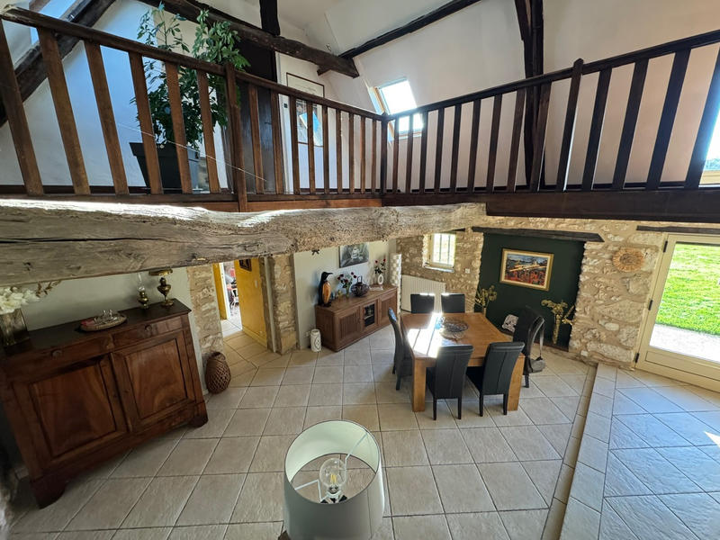 Maison - 226 m² - 6 pièces